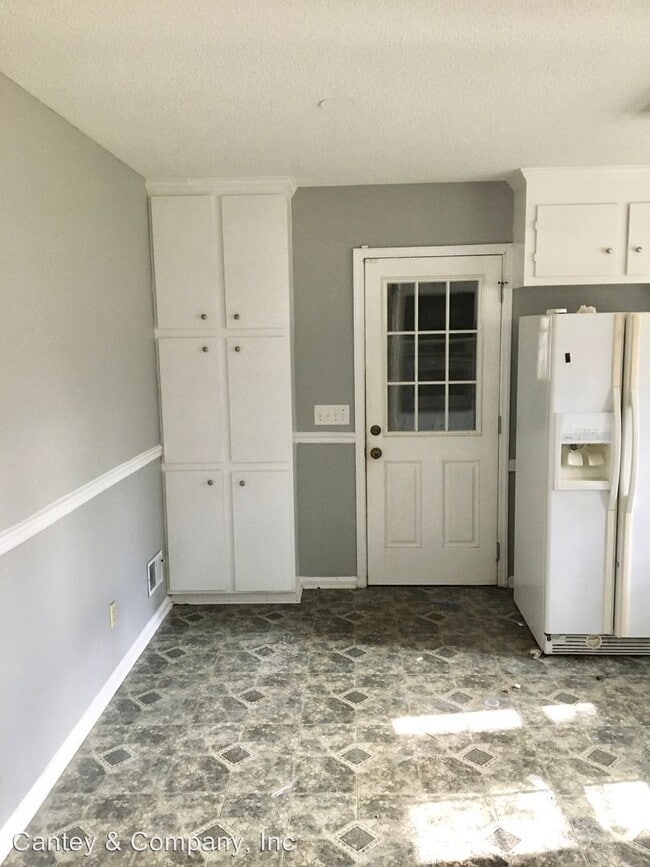 Building Photo - 4 br, 2.5 bath House - 7279 Stonehaven Drive