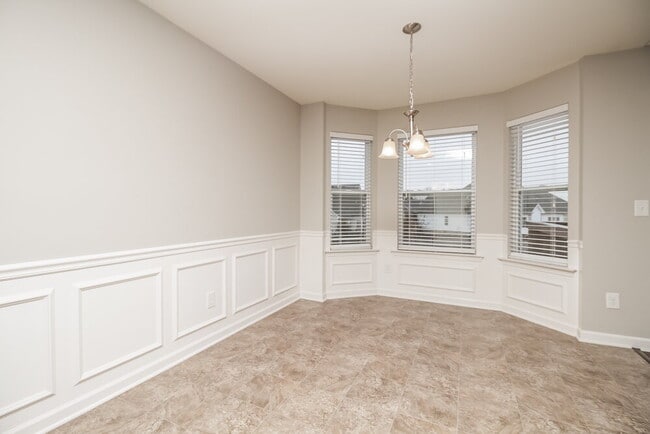 Building Photo - 7029 Nickalus Way