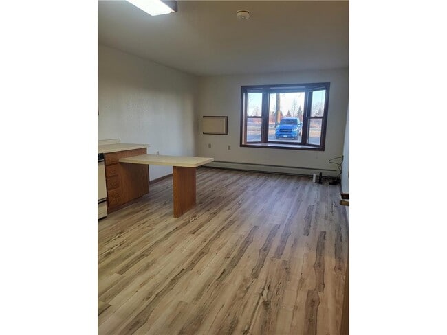 Foto del edificio - 609 Main St S