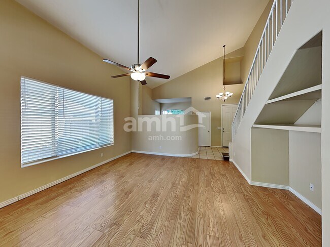 Foto del edificio - 9216 E Keats Ave