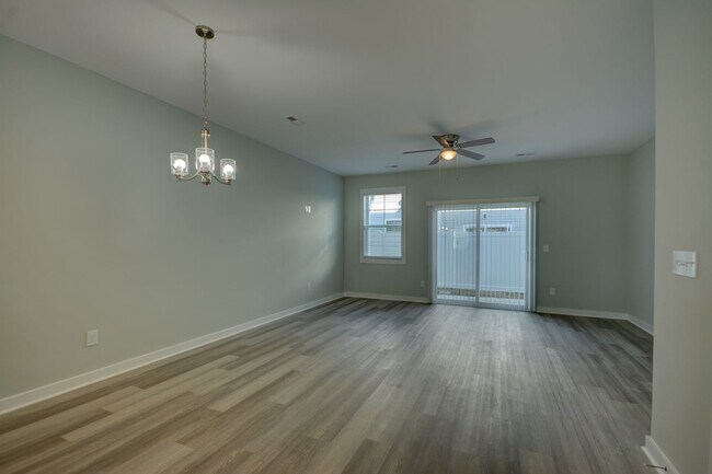 Foto del edificio - Beachside Village Townhomes: 3 bedroom 3.5...