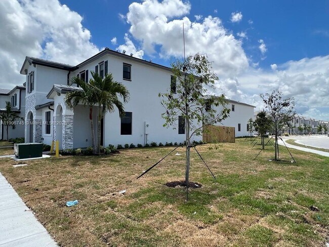 Foto del edificio - 28610 SW 133rd Ct