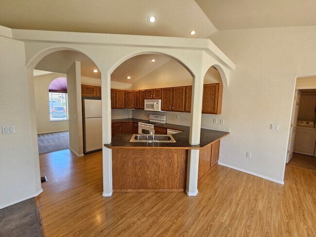 Foto del edificio - Beautiful Home In Greenacres