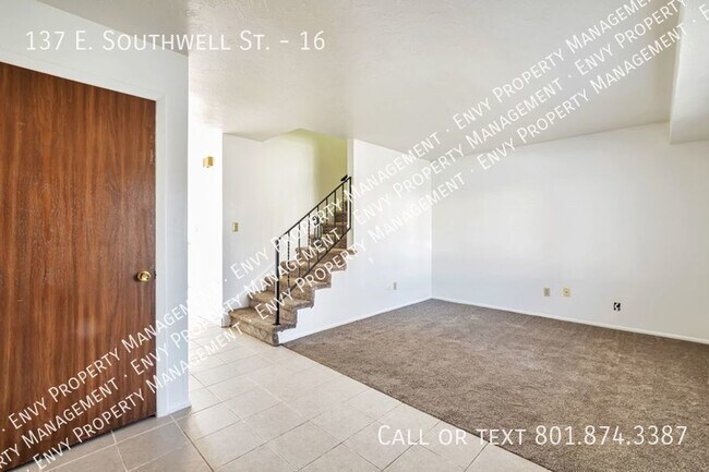 Foto del edificio - Available Now! Great 2 Bed/1.5 Bath Townho...