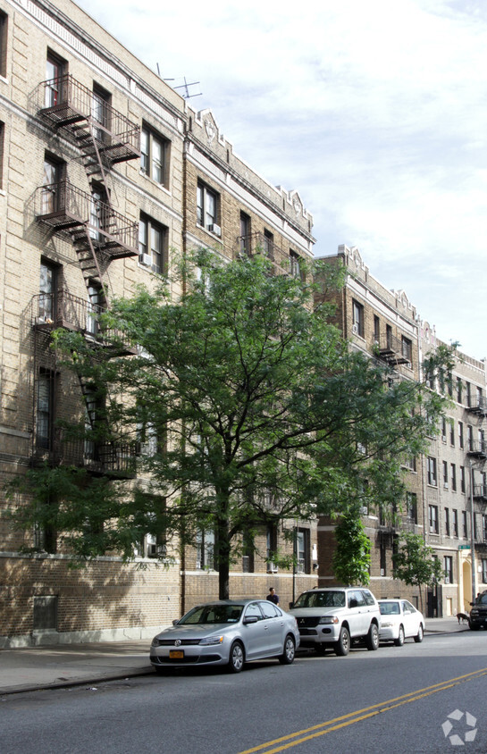 Building Photo - 358 Wadsworth Ave