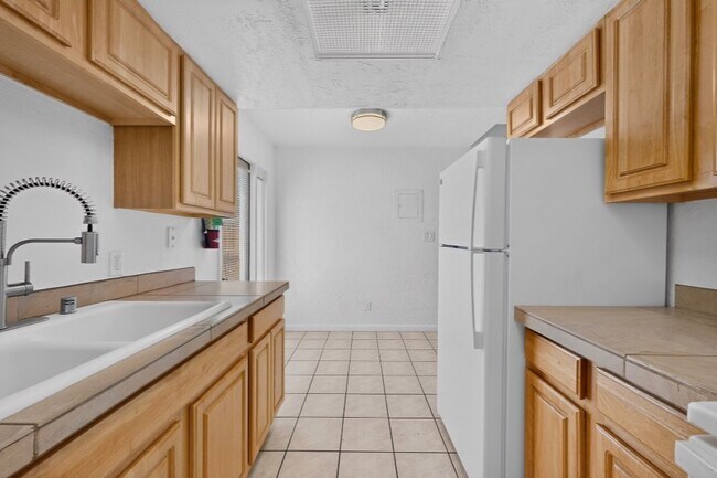 Foto del edificio - Cloverleaf Apartments