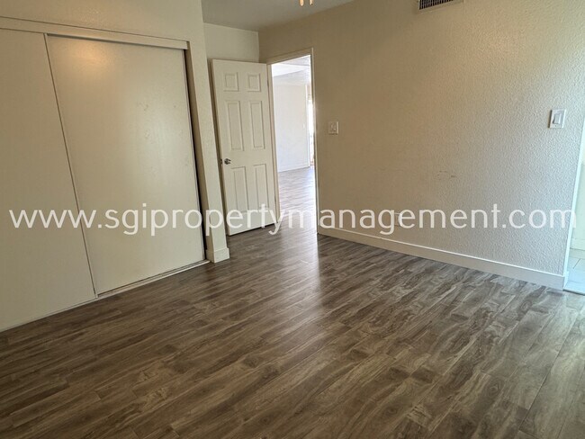 Foto del edificio - 3828 N 32nd St