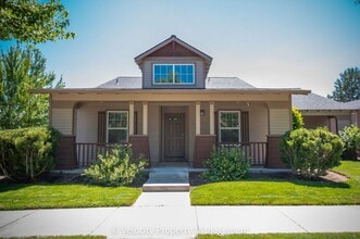 Building Photo - 20681 Couples Ln
