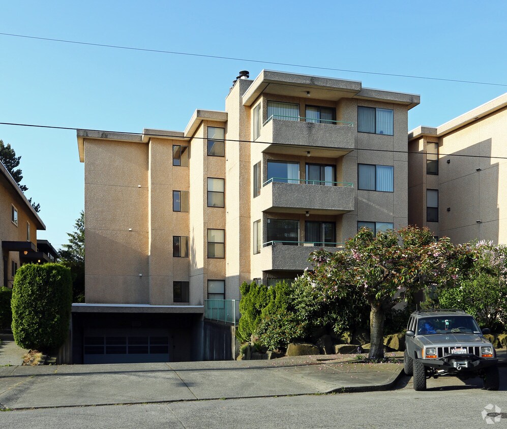 Building Photo - 1433 NW 64th St