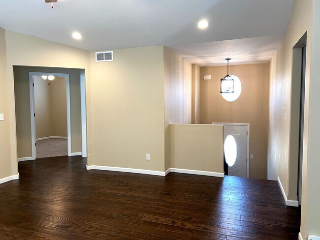 Foto del edificio - Beautiful 3 Bed, 3 Bath Home in Covington ...