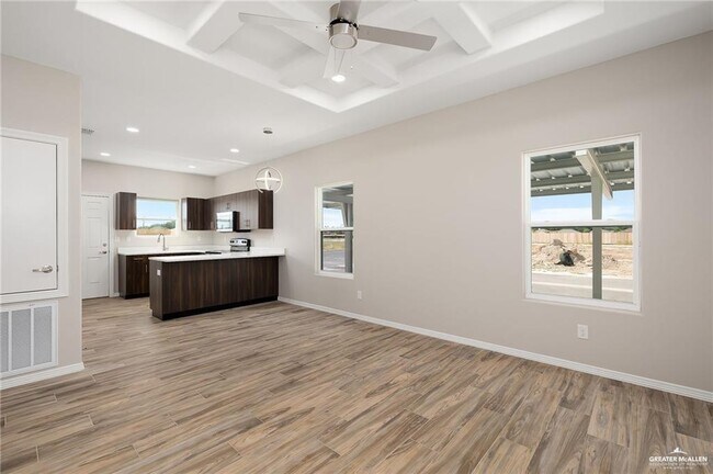 Foto del edificio - 4220 W Walnut Ave