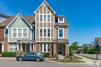 Best Luxury Amberly Townhouses for Rent - Cary, NC - 3 Townhouses ...