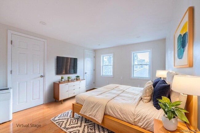 Building Photo - 154-24-154-13 13th Ave