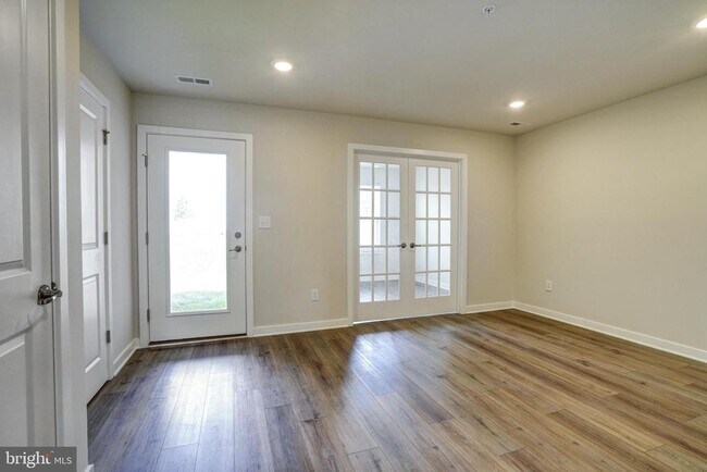 Foto del edificio - 903 Magnolia Ln
