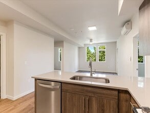 Interior Photo - The Woods on Marquam Hill