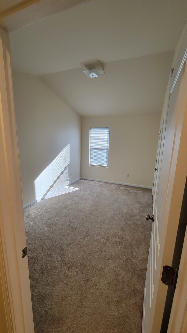 Building Photo - 6824 Creft Circle