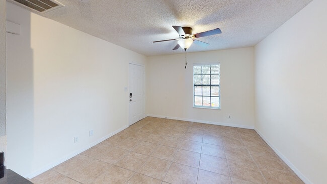 Interior Photo - Cambridge Woods