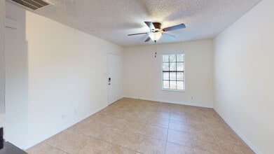 Interior Photo - Cambridge Woods
