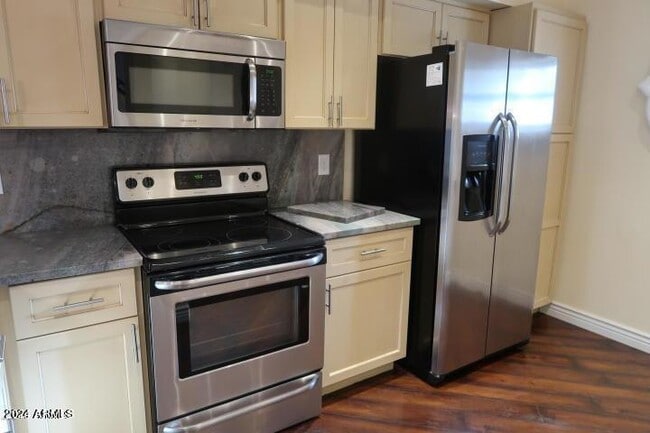 Foto del edificio - 2201 W Union Hills Dr