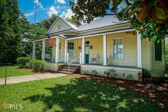 Foto del edificio - 321 E Main St