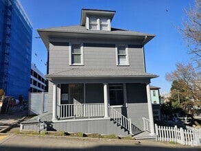 Building Photo - 509 S 15th St
