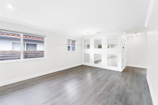 Building Photo - 2071 SW 57th Ct