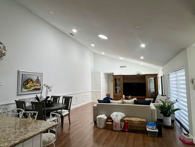 Foto del edificio - 1232 Pitusa Ct