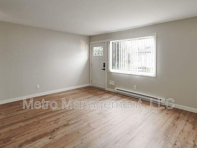 Photo - 8309 N Fowler Ave House