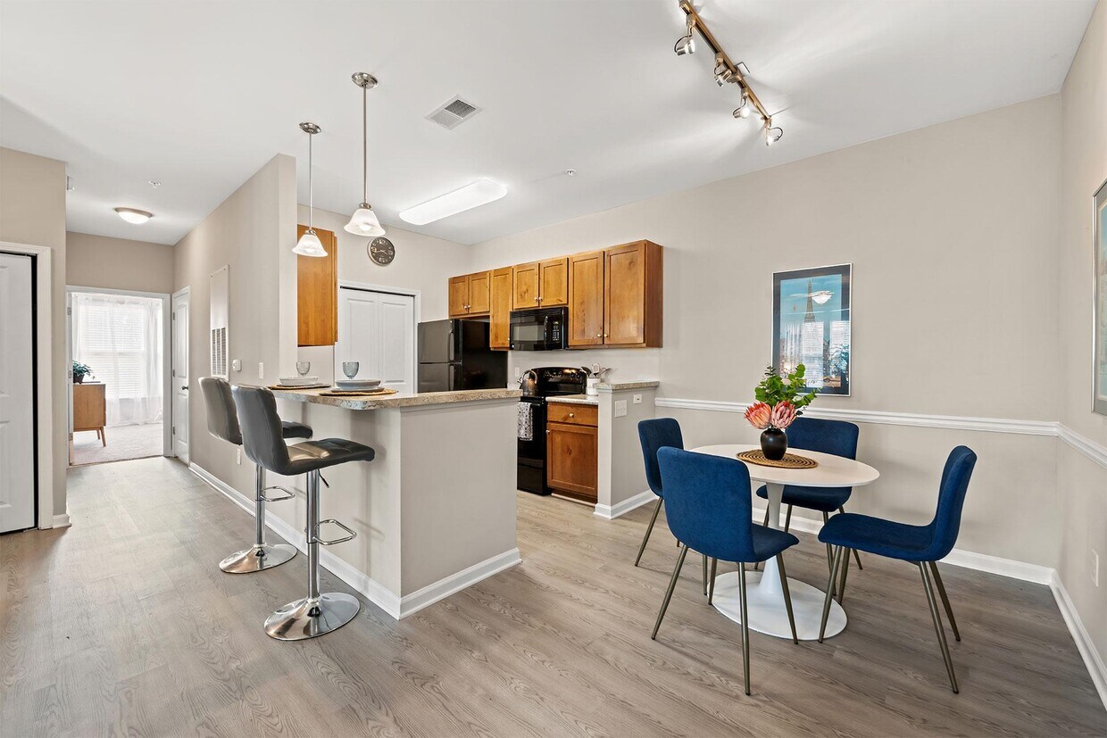 Vinings at Carolina Bays 501 Hinson Dr Myrtle Beach, SC Apartments