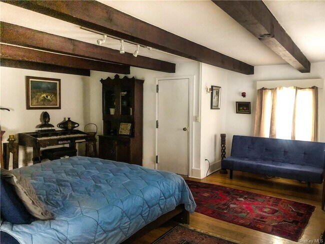 Foto del edificio - 18 Maple Ln