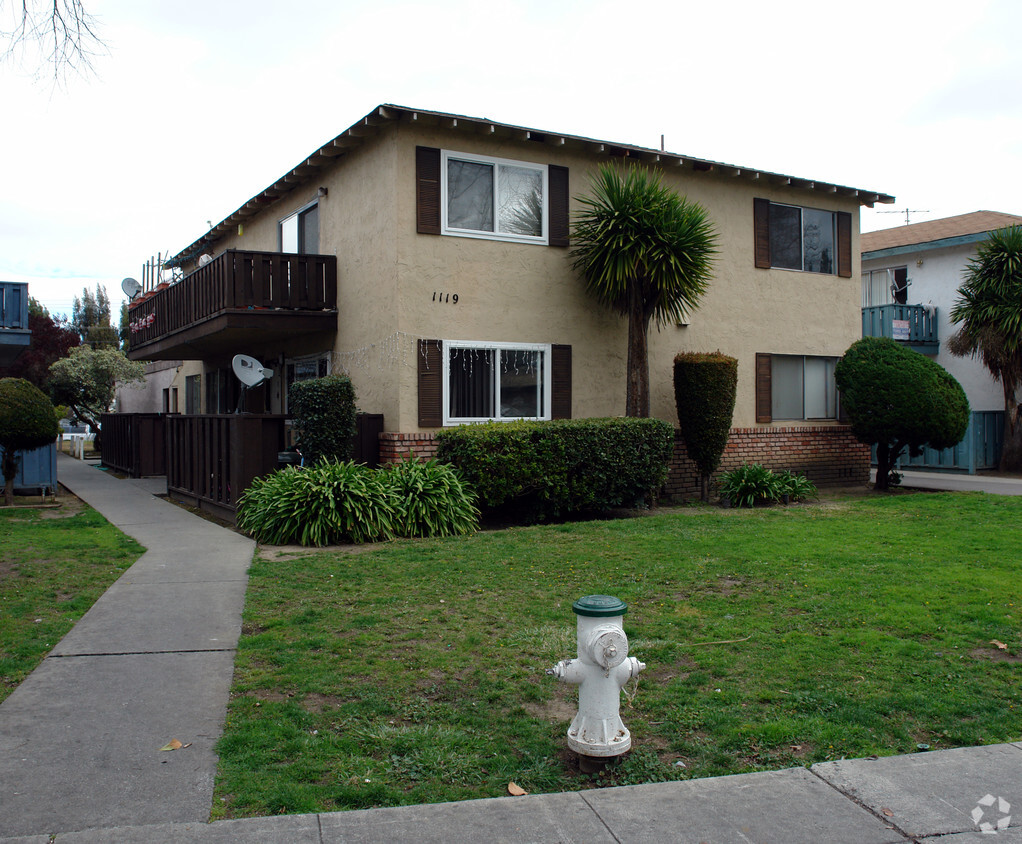 Primary Photo - 1119 Ayala Dr