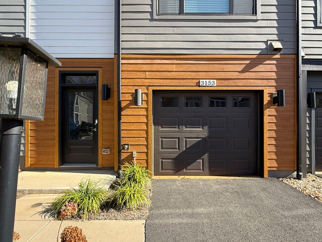 Building Photo - 3153 Horizon Rd