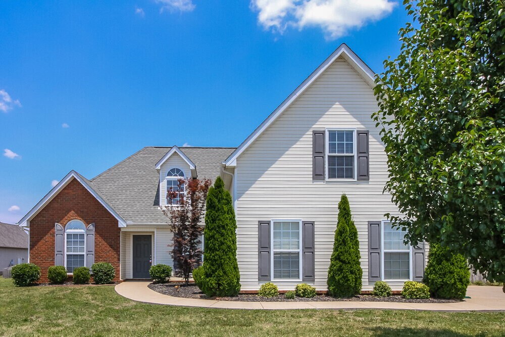 Foto principal - 3352 Cornerstone Dr