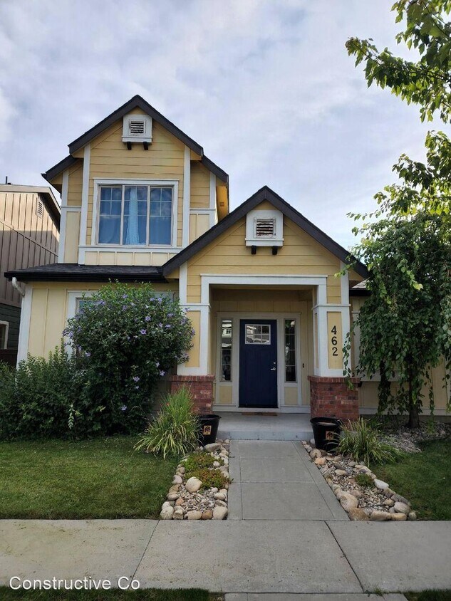 3 br, 2.5 bath House 462 W Peck St House Rental in Meridian, ID