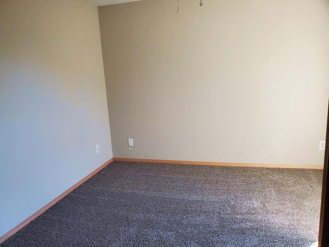 Foto del edificio - 3516 E 13TH ST