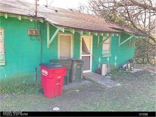 Foto principal - 990 Center St