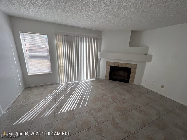 Building Photo - 3240 Oyster Bay St
