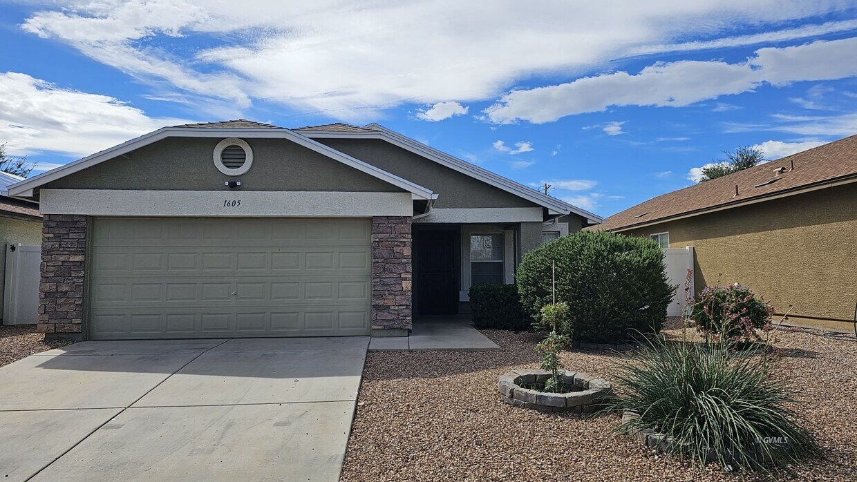 Primary Photo - 1605 Copper Canyon Dr