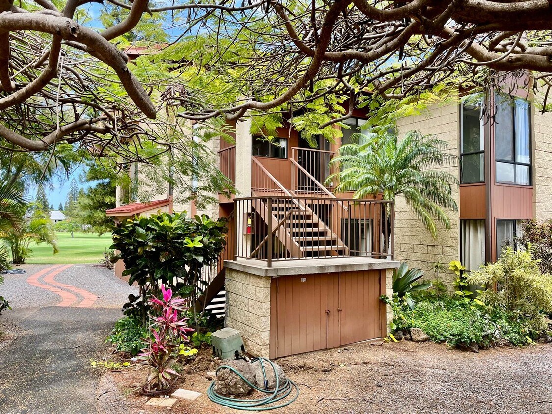 Primary Photo - This lovely two bed, three bath condo at t...
