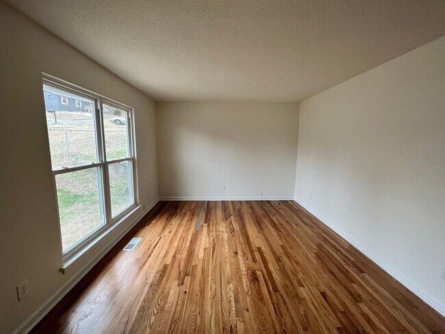 Foto del edificio - Newly renovated 3bed/2bath in east ridge f...