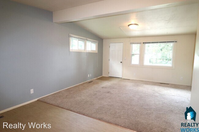 Building Photo - 3 br, 1 bath House - 7019 S Eldora