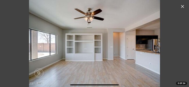 Foto del edificio - 29371 W Mitchell Ave