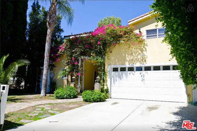 Building Photo - 4343 Shadyglade Ave