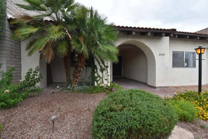 Foto principal - Beautiful Townhome in Dorado Country Club