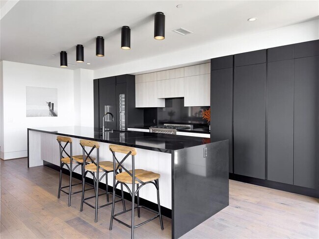 Foto del edificio - 2406 Tangley St
