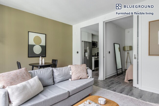 Foto del edificio - 949 1st St SE