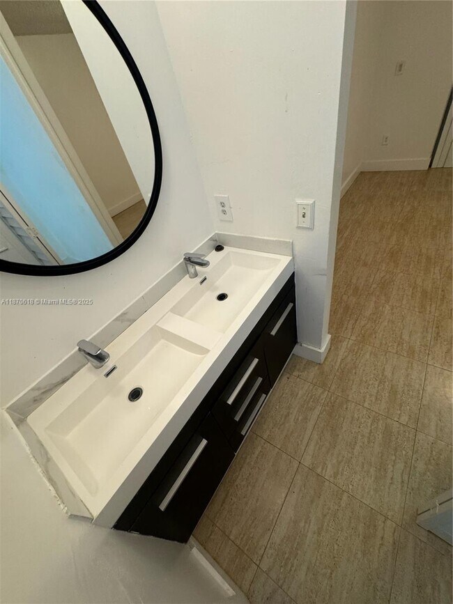 Foto del edificio - 17001 SW 146th Ct
