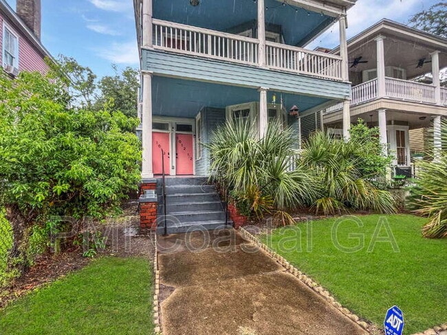 Building Photo - 1012 E Park Ave