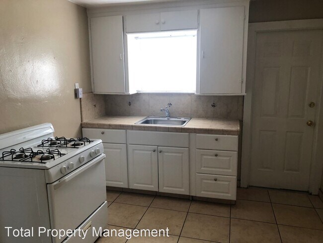 Foto del edificio - 1 br, 1 bath House - 743 Mariposa Ave
