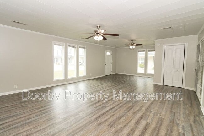 Building Photo - 60 Mountain View Dr
